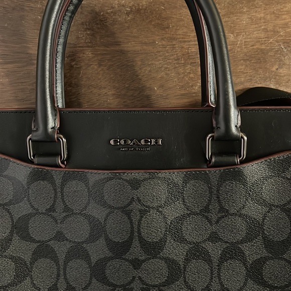 Coach men’s brief case cross shoulder - Picture 8 of 12